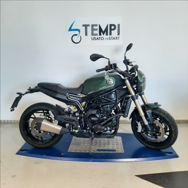 BENELLI Leoncino 800 
