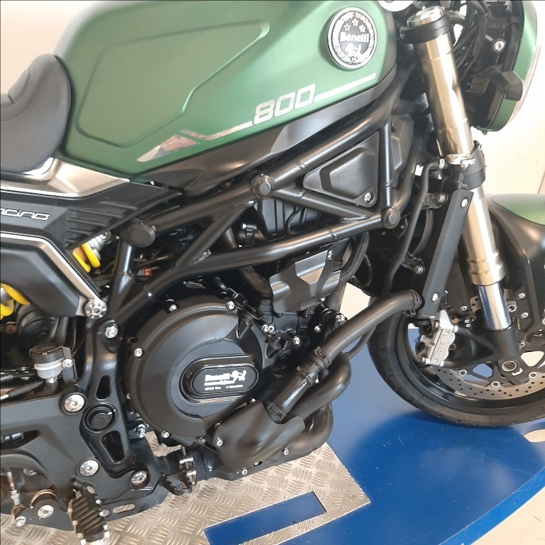 BENELLI Leoncino 800 