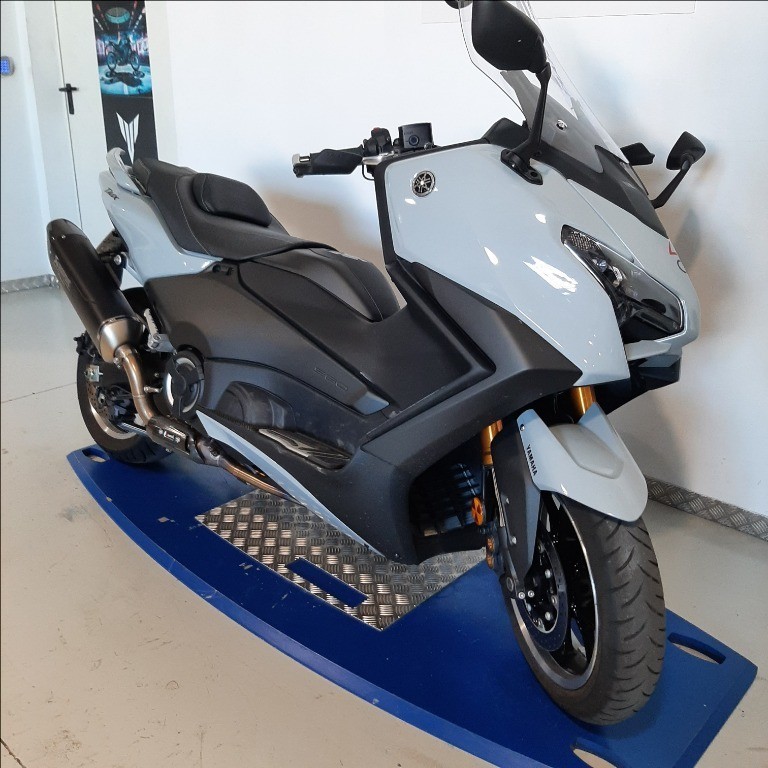 YAMAHA T-Max 560 Tech Abs