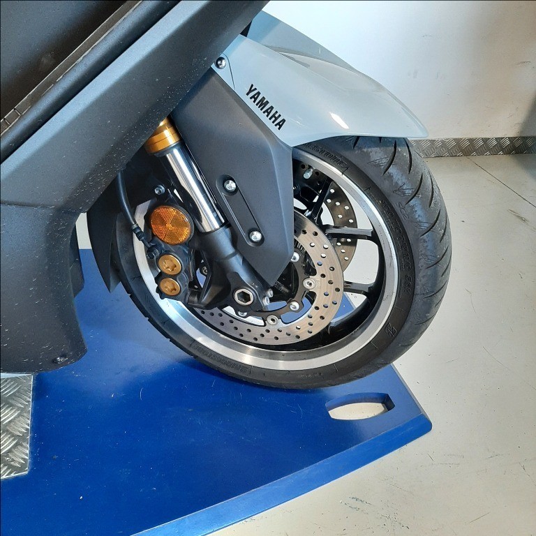 YAMAHA T-Max 560 Tech Abs