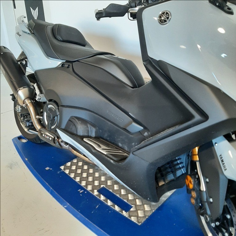 YAMAHA T-Max 560 Tech Abs