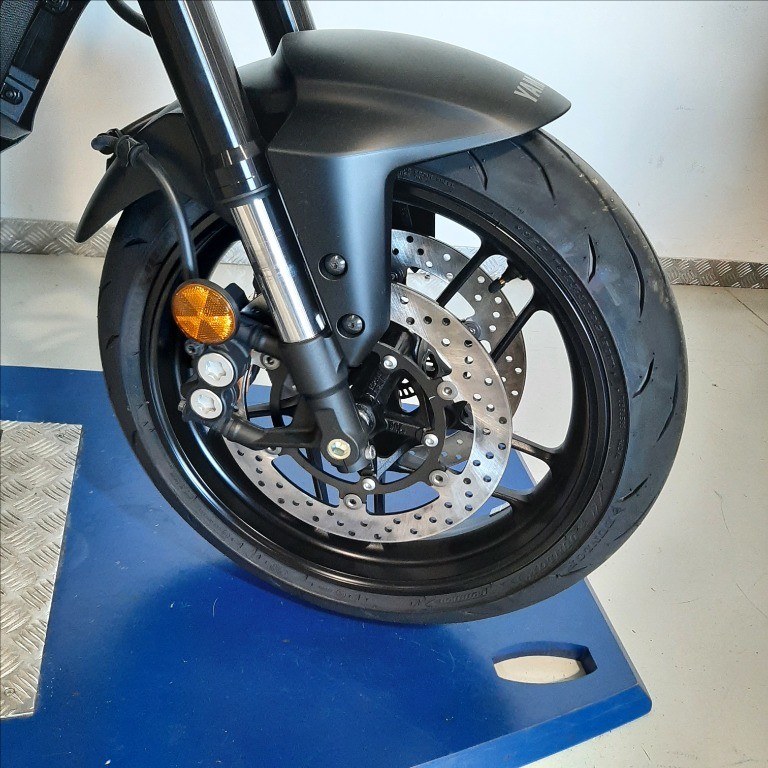 YAMAHA MT-07 690 Abs