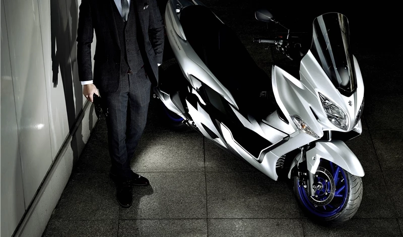 BURGMAN 400 Gallery 03